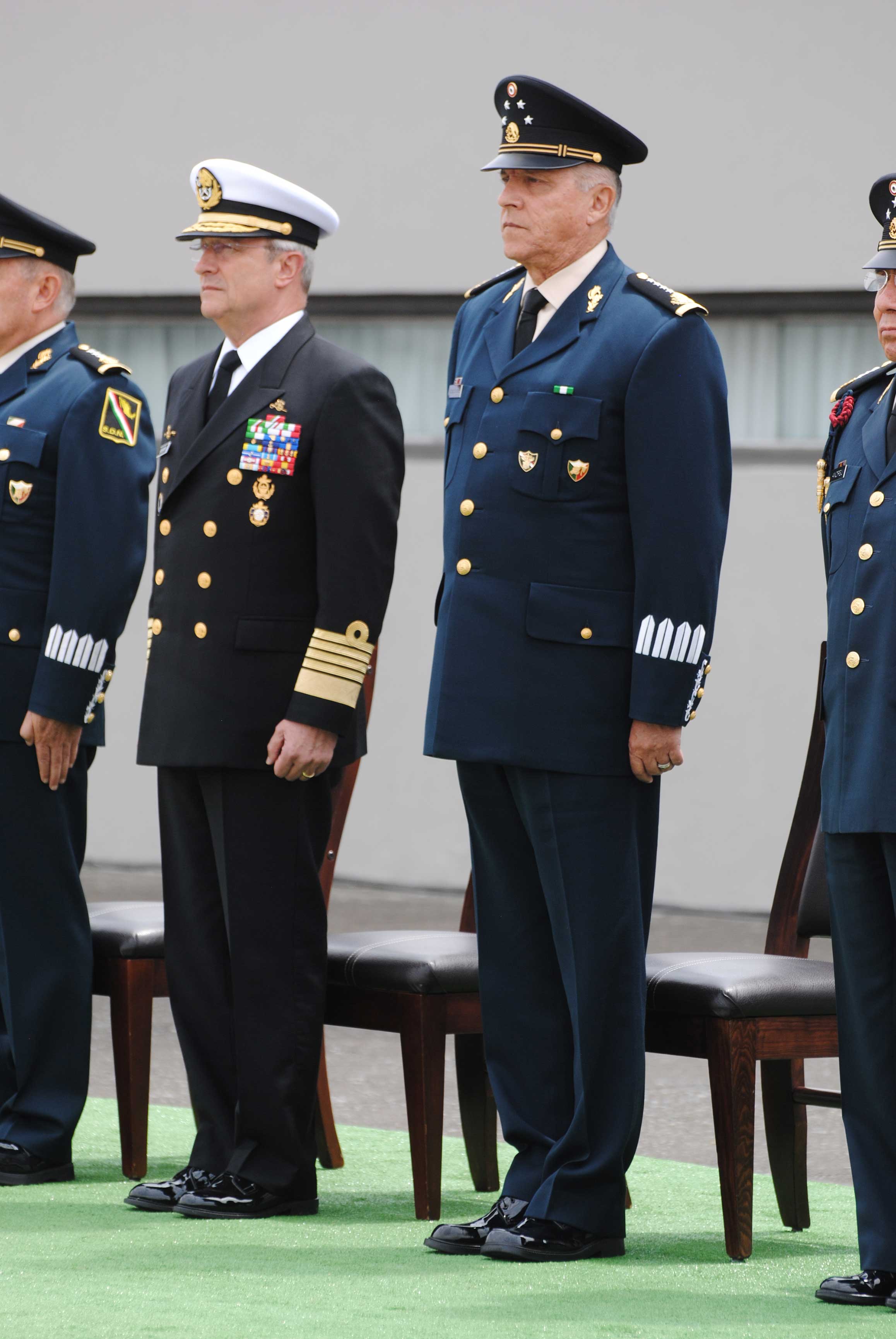 México, representado por 42 cadetes en el desfile militar ...